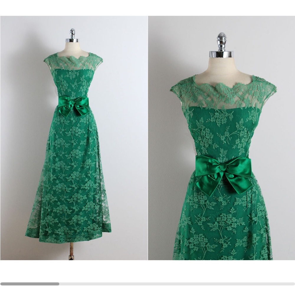 Vintage 1960s Malcolm Starr Chantilly Lace Emerald Green Maxi Dress